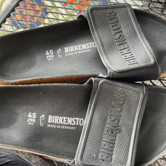 Birkenstock mules, size 12- 12.5 men’s designed in black brand new never worn - Picture 2 of 5